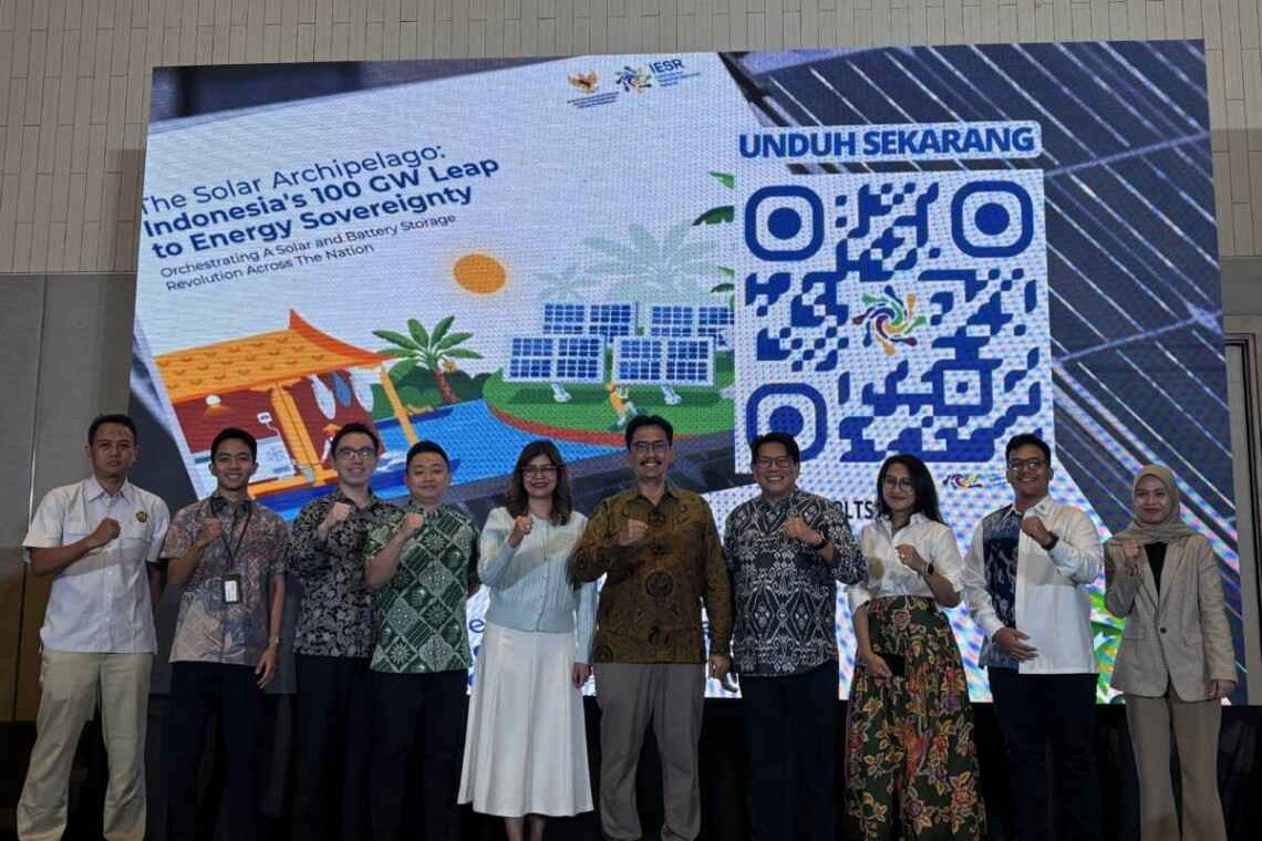 Peluncuran publikasi surya nusantara akselerasi 100 gw indonesia menuju kedaulatan energi oleh iesr 1140x760 11zon