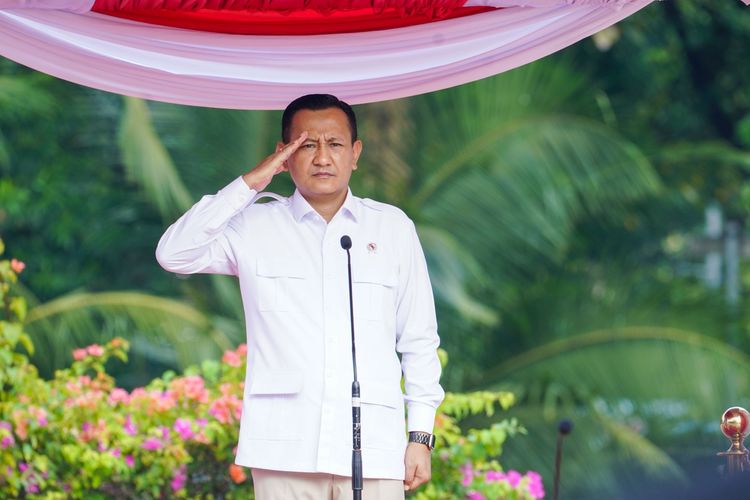 Medium HMS 03319 a438c82c64