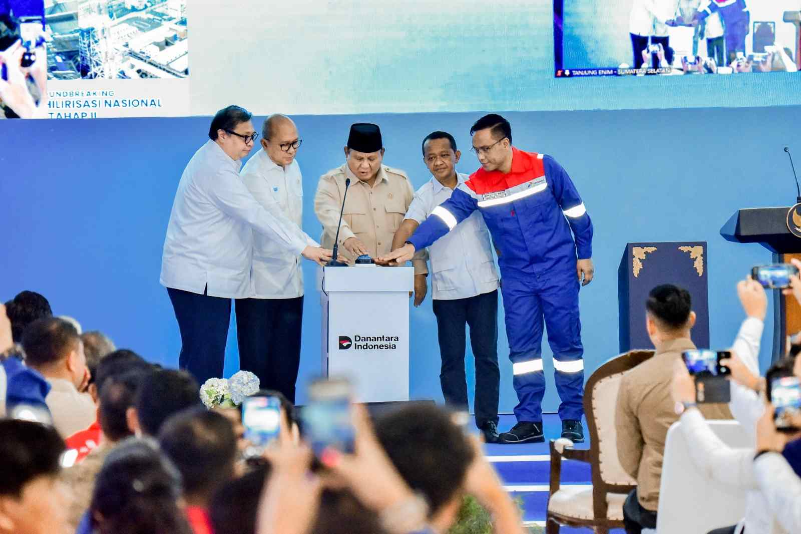 Arsip berita presiden groundbreaking tahap ii dari kajian satgas hilirisasi danantara langsung implementasi t80b4tk 11zon