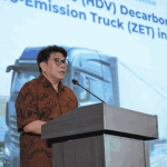 Fabby Tumiwa CEO IESR dalam Pembukaan Study Launching Decarbonization ZET in Indonesia 11zon