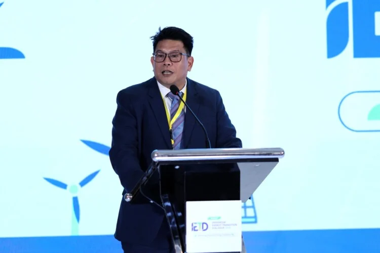 Fabby Tumiwa Chief Executive Officer IESR 750x500